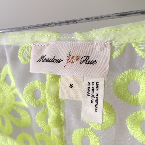 ANTHROPOLOGIE Lime Sheer Embroidered Floral Top - Picture 6 of 8